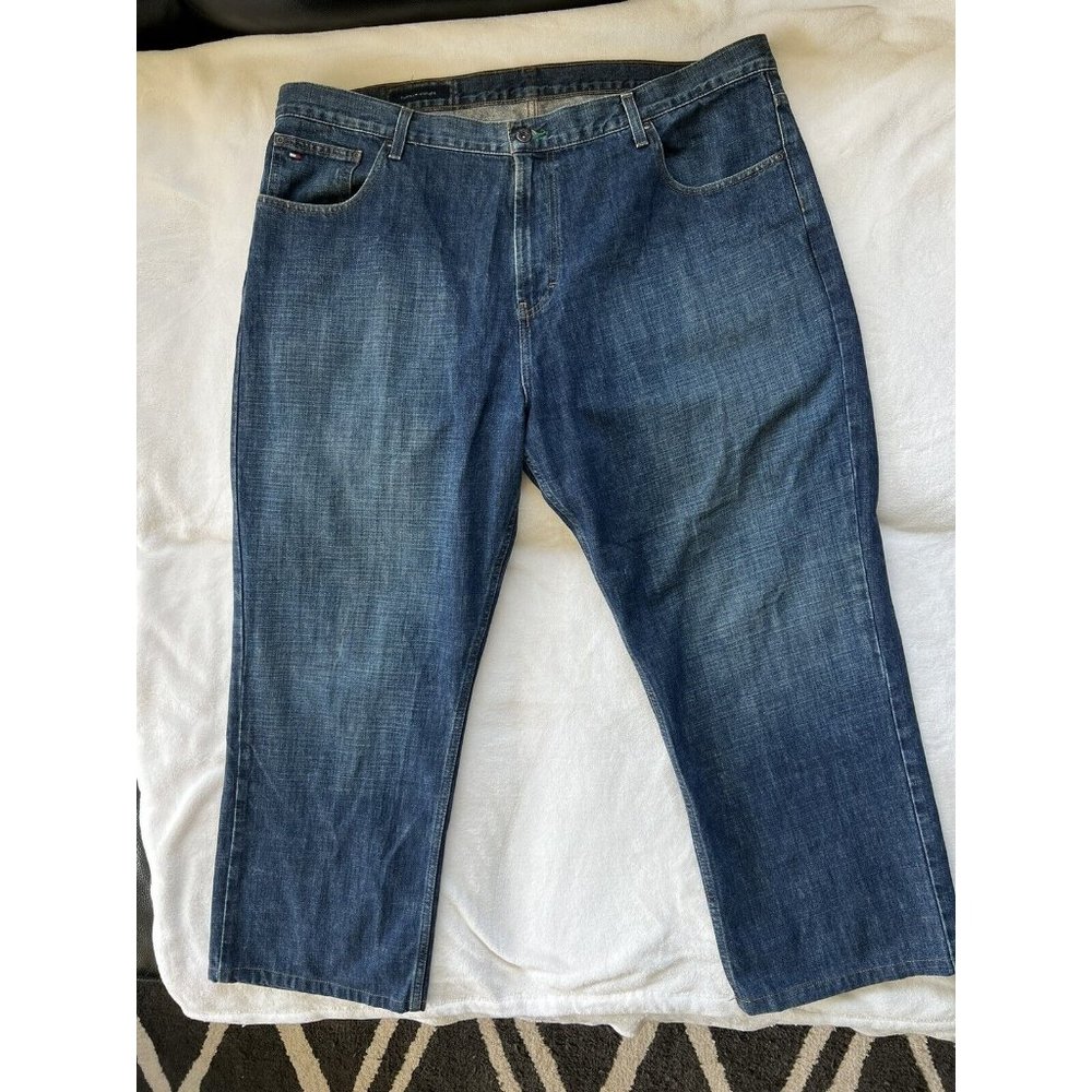 Tommy Hilfiger Mens Freedom Jeans Straight Leg Dark Wash 5 Pockets Zipper 42X30